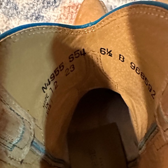 Lucchese Pris Pearl Bone Boots with Blue Stitching - Picture 7 of 16